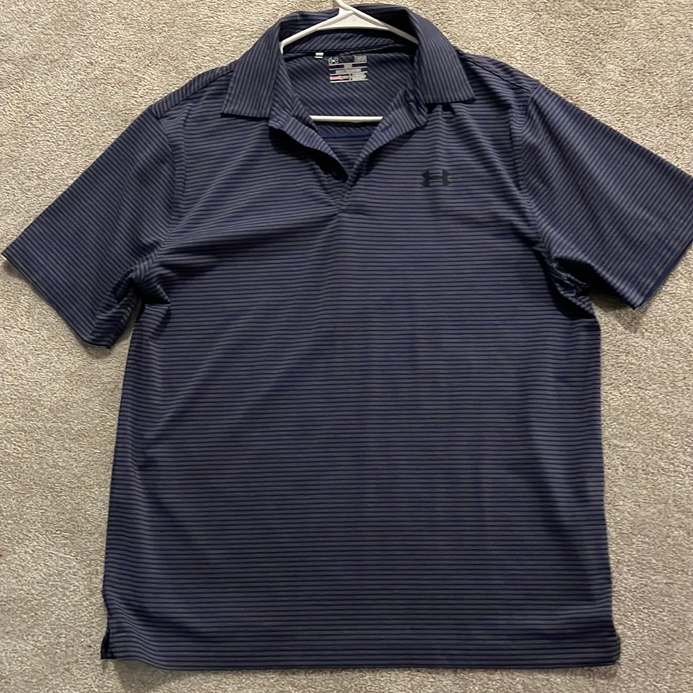 Men’s heat gear polo.